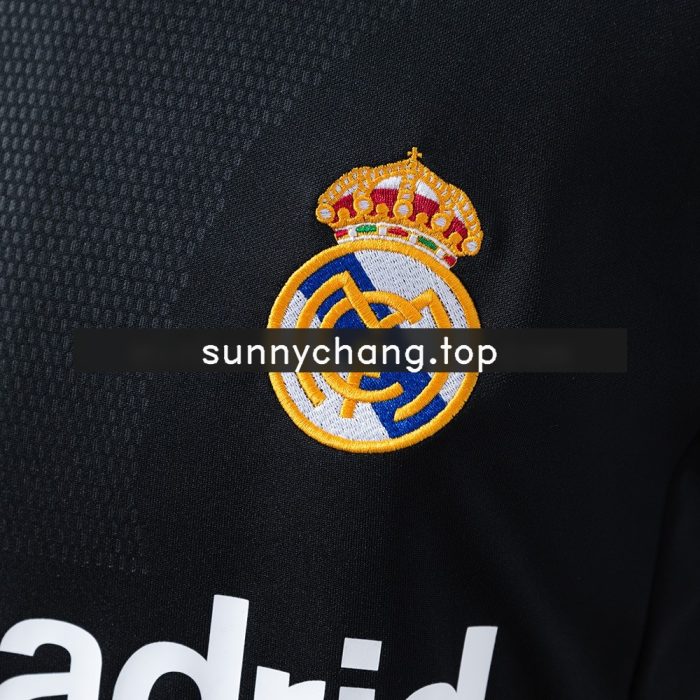 Real Madrid 2001/02 Away Retro Shirt - 图片 4