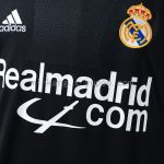 Real Madrid 2001/02 Away Retro Shirt - 图片 5