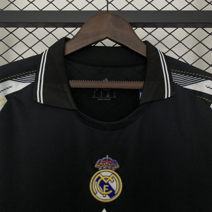 Real Madrid 25/26 Special Edition - 图片 8