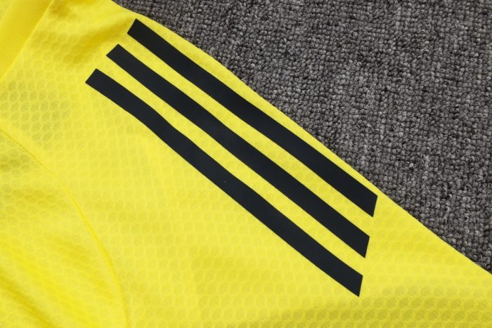 Real Madrid Yellow Short Sleeve Training Suit - 图片 5