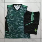 Real Madrid 23/24 Green Vest - 图片 9