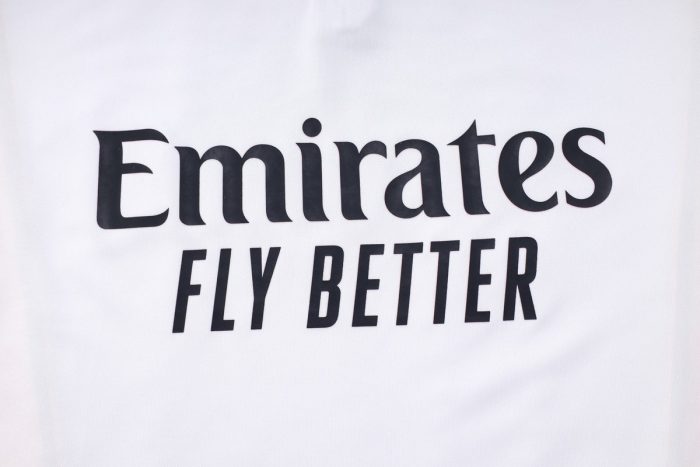 Real Madrid 23-24 White Half-Zip Jacket - 图片 6