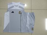Real Madrid 25/26 Vest Grey White - 图片 9