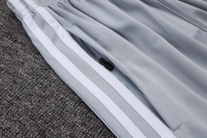Real Madrid Grey White Short Sleeve Training Suit - 图片 3