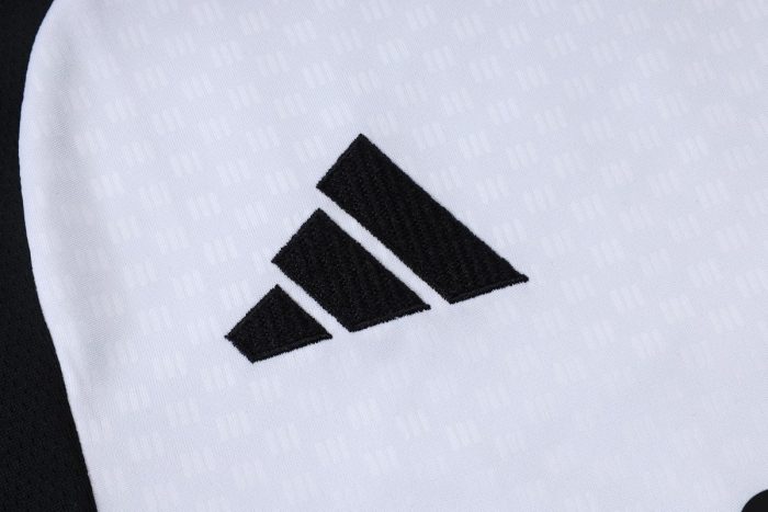 Real Madrid White Short Sleeve Training Suit - 图片 5