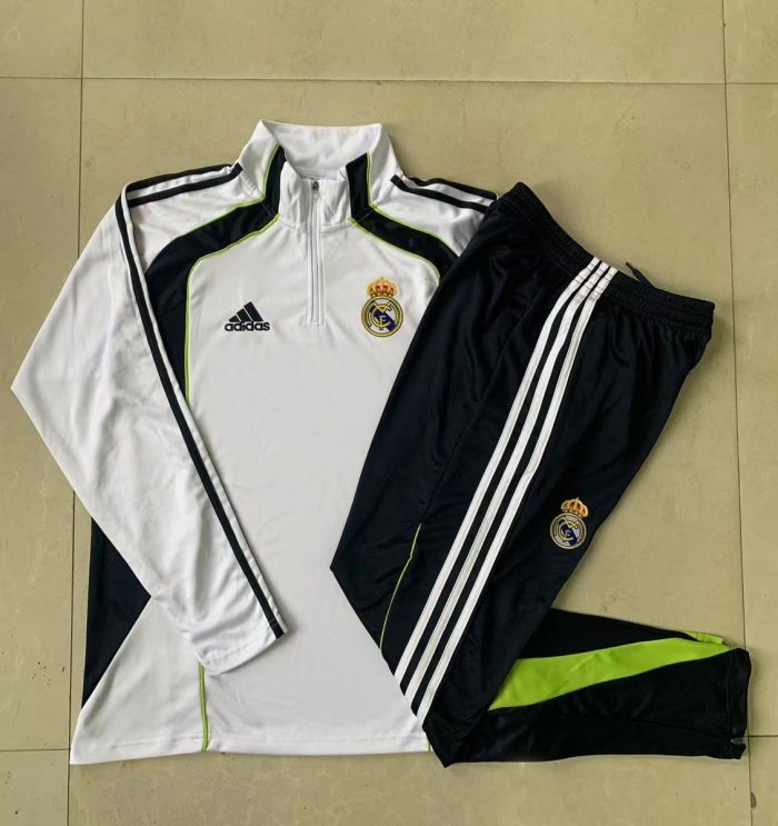 Real Madrid White Retro Edition (Cyan Color) Kids - 图片 4