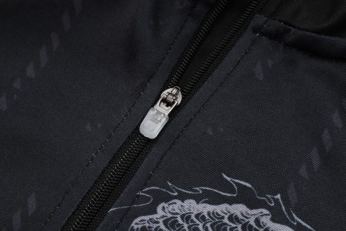 Real Madrid 24/25 Black Ink Splatter Half-Zip Jacket (White Trim on Shoulders) - 图片 8