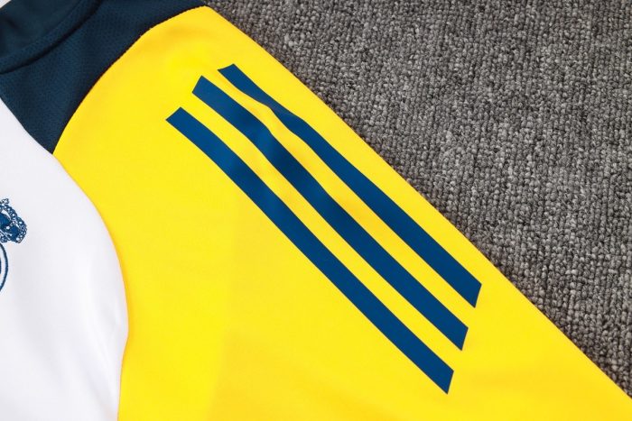 Real Madrid 24-25 Half-Zip Jacket White with Yellow Sleeves - 图片 6