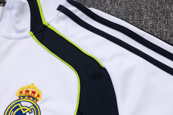 Real Madrid White Retro Edition (Blue-Green Color) - 图片 6
