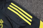 Real Madrid 2526 Half-Zip Jacket Dark Gray with Yellow Sleeves - 图片 5