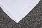 Real Madrid White Polo Shirt with Blue Trim - 图片 4