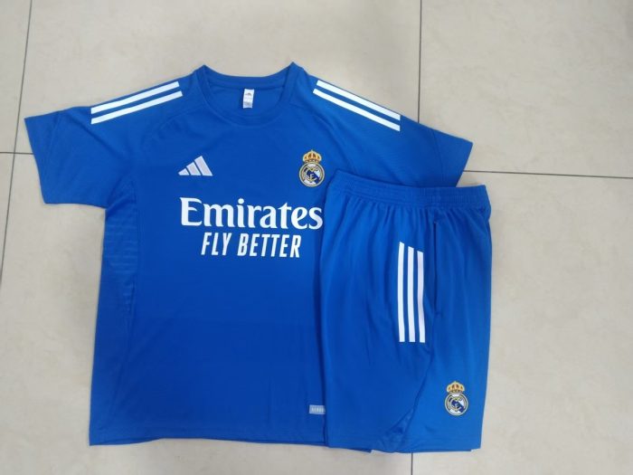 Real Madrid Short Sleeve Training Suit in Lake Blue with White Trim - 图片 9