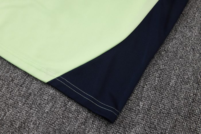 Real Madrid 2024/25 Semi-Zip Jacket Light Green - 图片 3