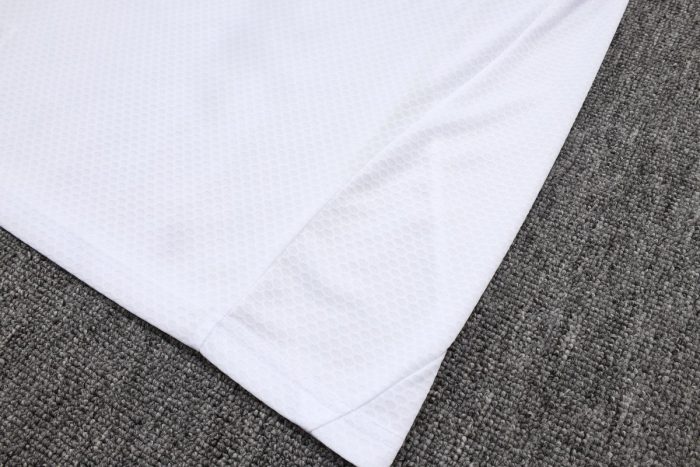 Real Madrid White Retro Polo (Green Trim) - 图片 3