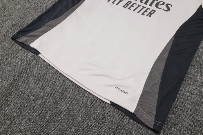 Real Madrid 24-25 Vest Light Pink - 图片 6