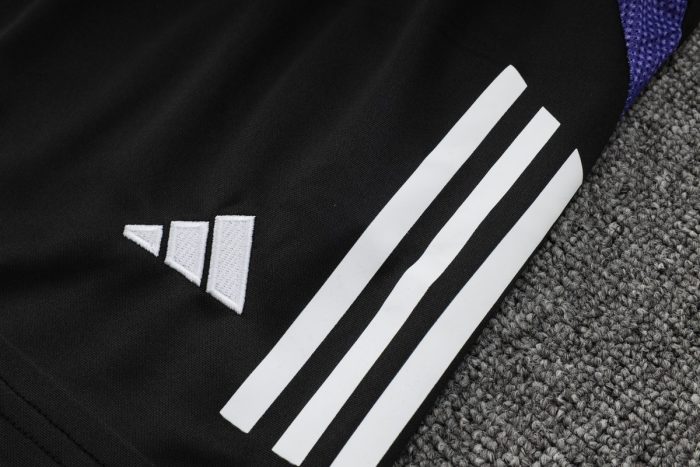 Real Madrid 24-25 Black Short Sleeve Training Shirt with Purple Collar - 图片 3