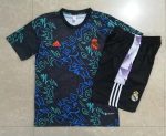 Real Madrid 22-23 Black Splatter Print Short Sleeve Training Suit with 5-Inch Shorts - 图片 9