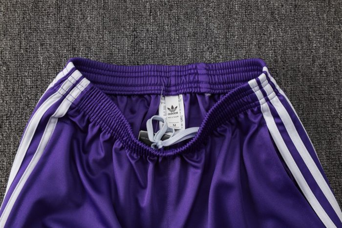 Real Madrid 24-25 White Retro Edition with Purple Collar - 图片 4