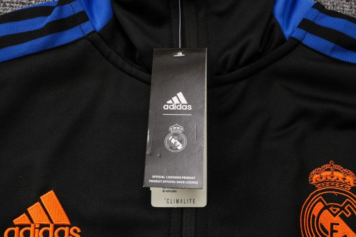 Real Madrid 21-22 Black Long Zip Jacket with Blue Trim - 图片 5