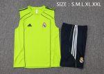Real Madrid Green Retro Vest - 图片 2