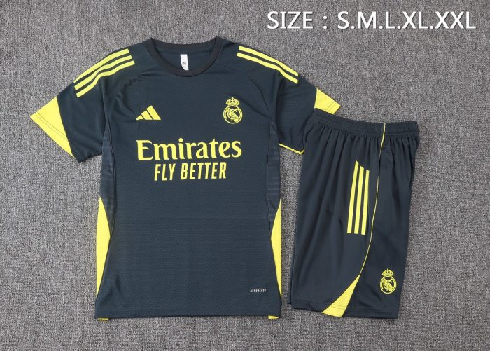 Real Madrid Dark Gray Short Sleeve Training Shirt with Yellow Accents - 图片 2
