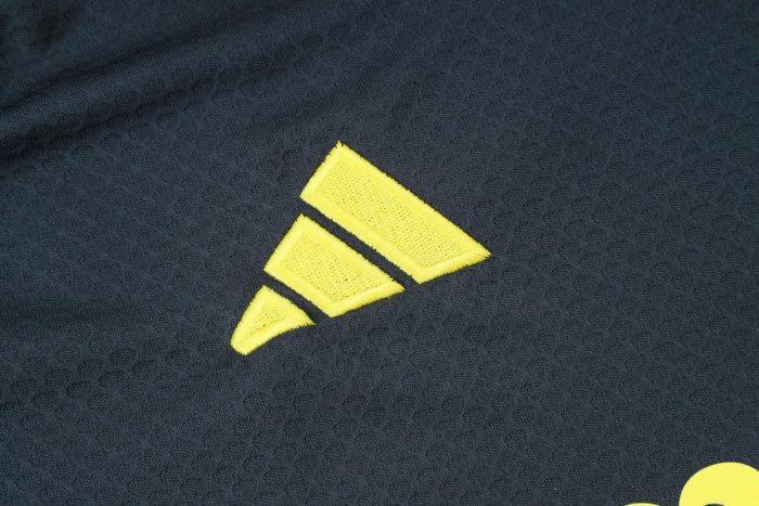Real Madrid Dark Gray Short Sleeve Training Shirt with Yellow Accents - 图片 5