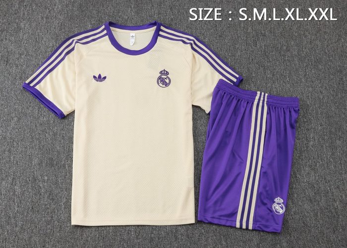 Real Madrid Vintage Short Sleeve T-Shirt Apricot - 图片 2