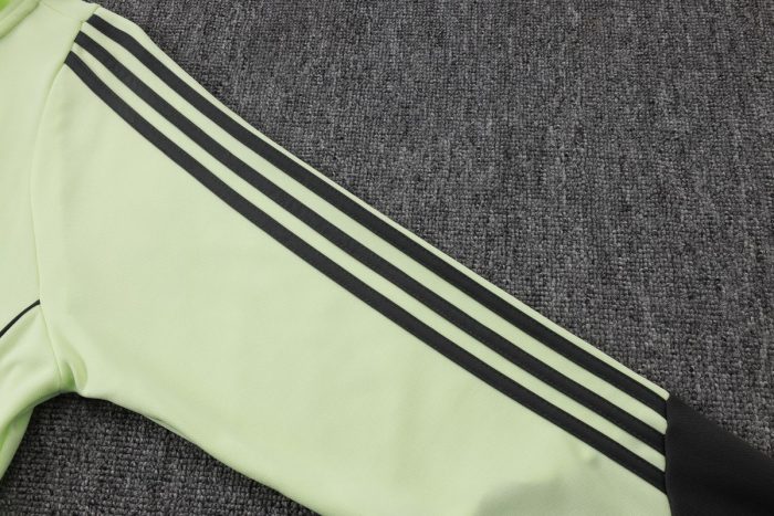 Real Madrid Long Zipper Jacket Light Green with Grey Green Sleeves - 图片 6