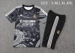 Real Madrid 23-24 Black Ink Splatter Short Sleeve Training Set with Capri Pants (Chinese Dragon) - 图片 2