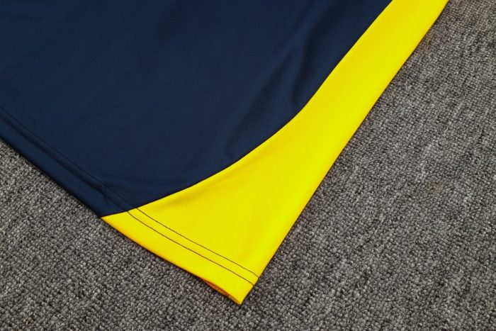 Real Madrid 24-25 Vest in Royal Blue - 图片 3
