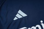 Real Madrid 24/25 Vest in Royal Blue with Light Blue Collar - 图片 6