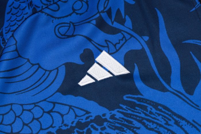 Real Madrid 24/25 Long Zipper Jacket in Royal Blue (Spray Ink Dragon) - 图片 6