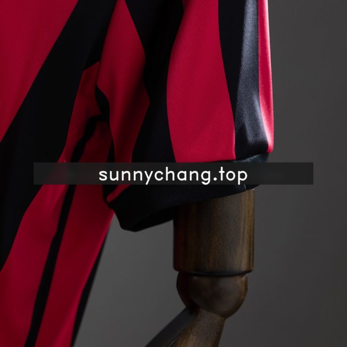 Retro AC Milan 2017-2018 Home Jersey - 图片 3