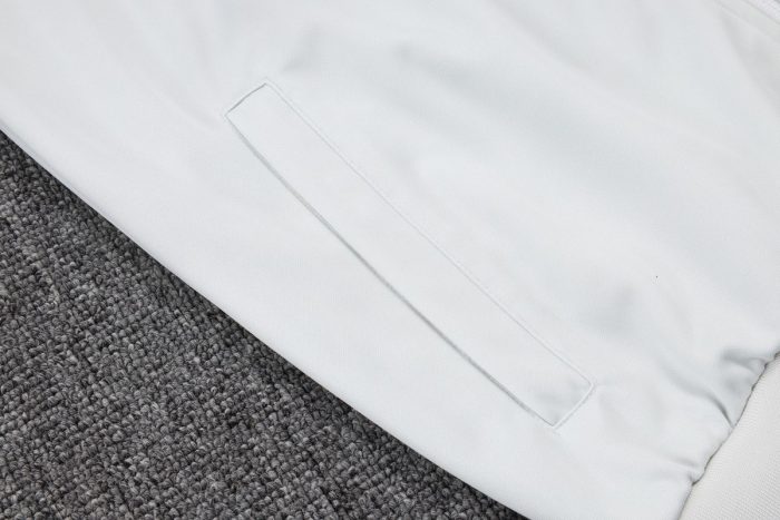 Inter Milan Long Zipper Jacket in White - 图片 4