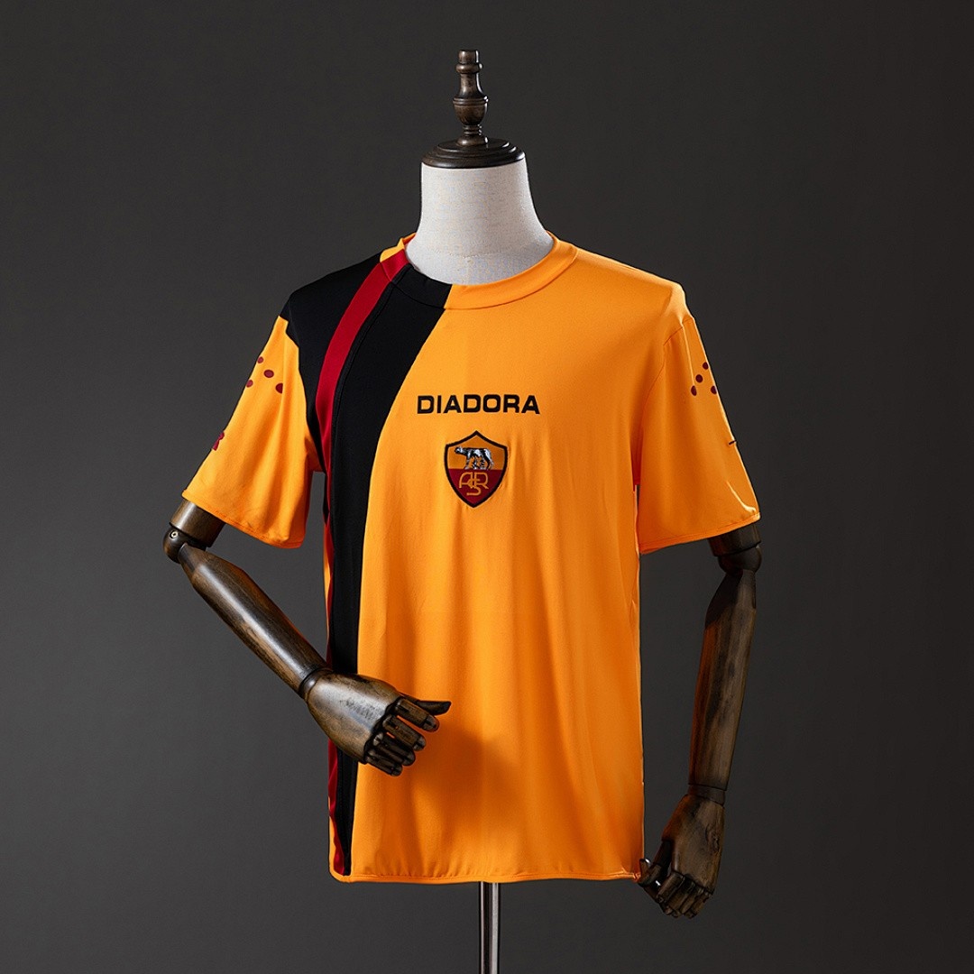 Roma 2005/2006 Home Retro Shirt
