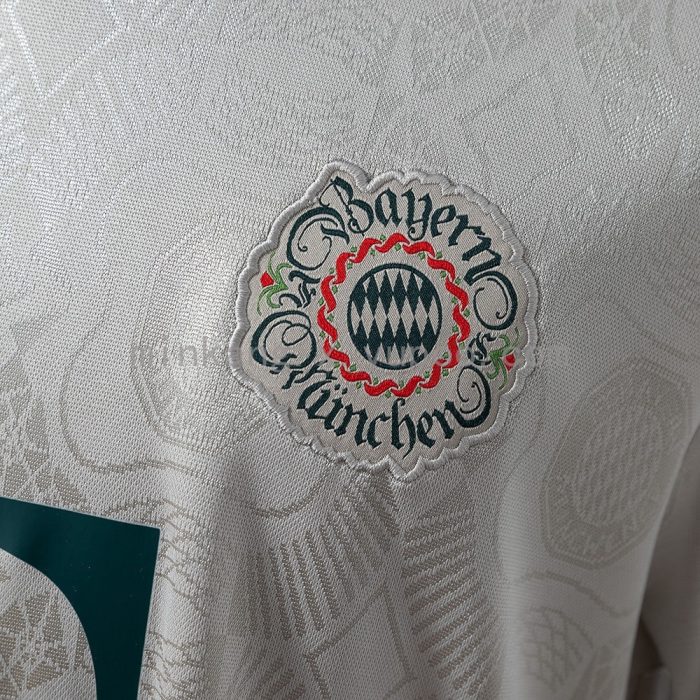 Bayern Munich 125th Anniversary Oktoberfest Special Jersey - 图片 5
