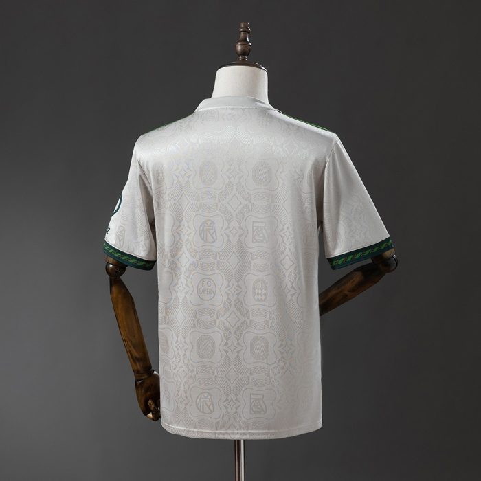 Bayern Munich 125th Anniversary Oktoberfest Special Jersey - 图片 8