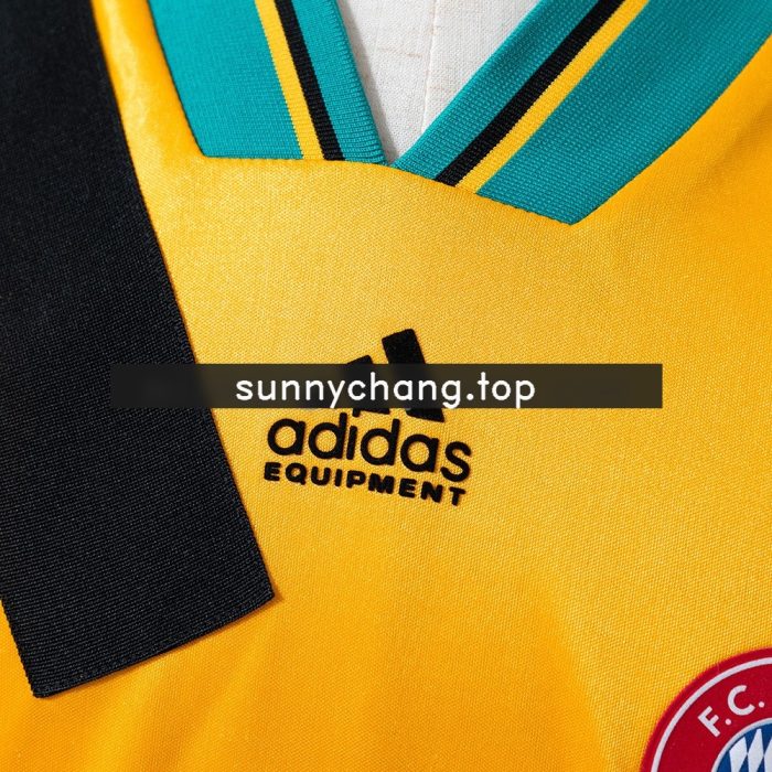 Bayern Munich 1993-1995 Away Retro Shirt - 图片 3