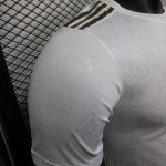 FC Bayern Munich 125th Anniversary White Player Version 25/26 - 图片 3
