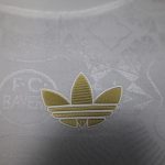 FC Bayern Munich 125th Anniversary White Player Version 25/26 - 图片 6