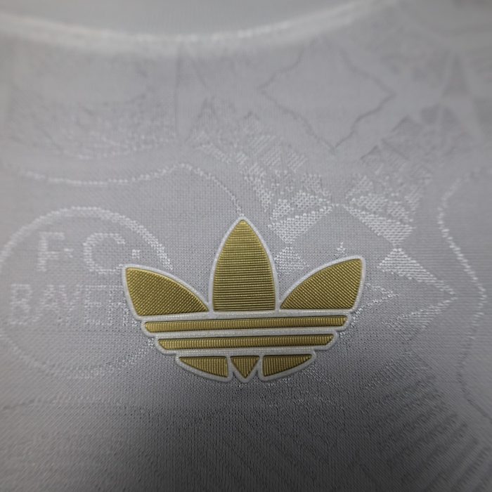 FC Bayern Munich 125th Anniversary White Player Version 25/26 - 图片 6
