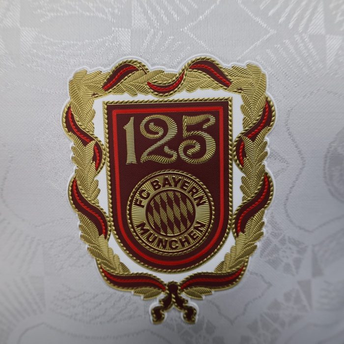 FC Bayern Munich 125th Anniversary White Player Version 25/26 - 图片 7