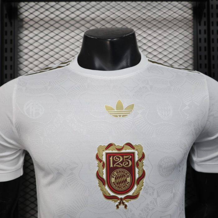 FC Bayern Munich 125th Anniversary White Player Version 25/26 - 图片 8