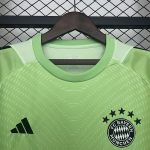Bayern Munich 25/26 Goalkeeper Green Jersey - 图片 7