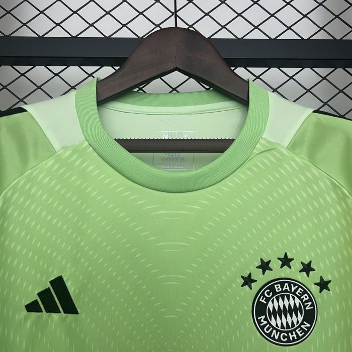 Bayern Munich 25/26 Goalkeeper Green Jersey - 图片 7