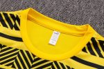 Borussia Dortmund 22-23 Yellow Printed Short Sleeve Training Set with 5-Inch Shorts - 图片 6