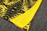Borussia Dortmund 24/25 Vest Yellow Black Splatter - 图片 3