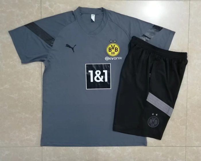Borussia Dortmund 22-23 Grey Short Sleeve Training Set with 5-Inch Shorts - 图片 9