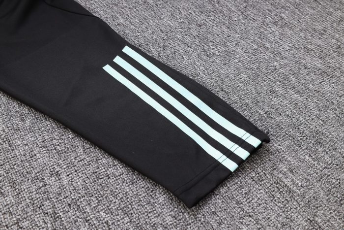Bayern Munich 23-24 Half-Zip Black - 图片 3
