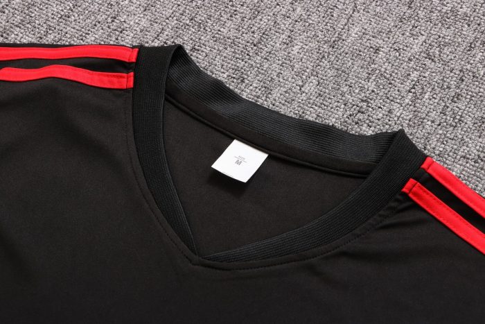 Bayern Munich 22-23 Black Short Sleeve Training Suit - 图片 6